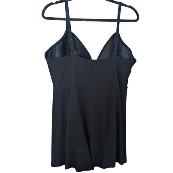 Miraclesuit Twisted Sister Adora Skirted One-Piece Black Swimsuit.. Size 18 - Picture 5 of 9